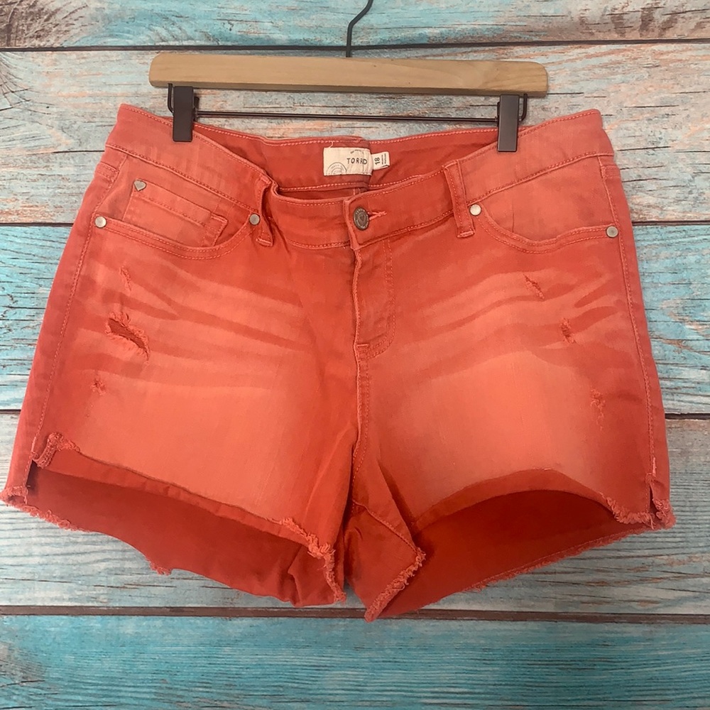 Torrid Distressed Jean Shorts Size 18